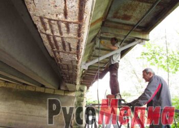 Ремонтират козметично 100-годишния мост в село Басарбово