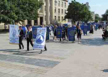 Ротарианци от цялата страна направиха парад с фанфари и знамена в Русе