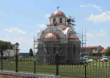 Бойко Борисов даде 10 000 лв. за довършване на новата църква в Бяла