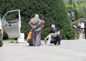 Художественото осветление на площада в Русе се оказа с огромен проблем