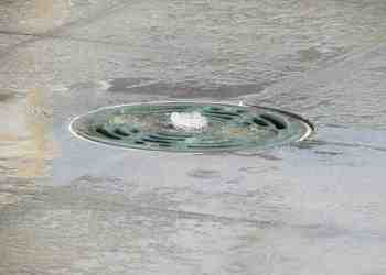 Сухият фонтан в Русе с технически проблеми