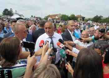 Цветните „бисери“ на Бойко Борисов при визитата му в Бяла /ВИДЕО/