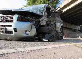 Румънска Тойота се разпиля след пътен карамбол/ВИДЕО/