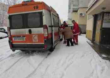 40 души се потрошиха по улиците, пострада и екип на „Спешна помощ“ /ВИДЕО/