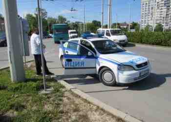 Шофьорка засече градски автобус на Кръговото, пострадаха пътници /ВИДЕО/