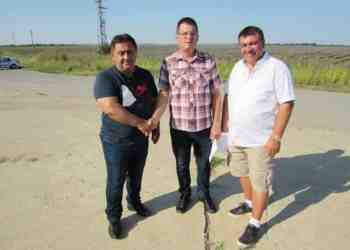 ОДБХ-Русе и протестиращите земеделци си стиснаха ръцете тази сутрин /ВИДЕО/