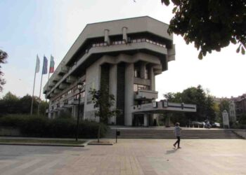 Новите е-услуги в общината ще се ползват само с електронен подпис
