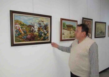 Художникът Славейко Петров разкрива себе си юбилейно в картини и модели /ВИДЕО/