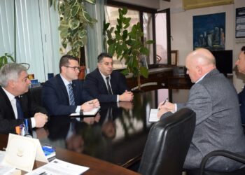 Кметът Пенчо Милков иска паралелки с румънски език в училищата в Русе