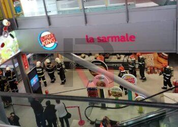 Пожар на летището в Букурещ, русенци попаднаха в капана му /ВИДЕО/