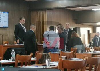 ВМРО хванаха съветник да гласува с чуждо устройство