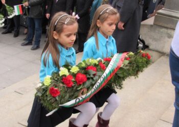 Мащабно честване на 3 март в Русе – добри идеи, хаос в организацията /ВИДЕО/