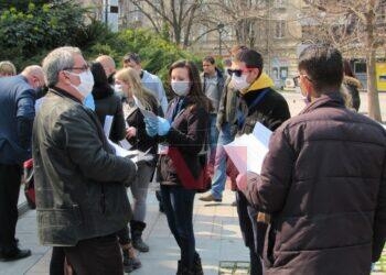 Доброволци: Обединяваме се, за да разясним на хората колко е важно да се пазят /ВИДЕО/