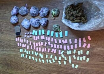 Трима младежи са задържани при специализирана операция за наркотици в Русе