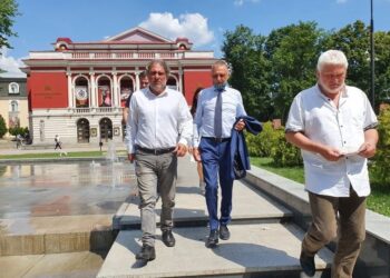 Боил Банов: Ще помогнем за ремонта на операта и Кукления театър, заставаме зад всички творци