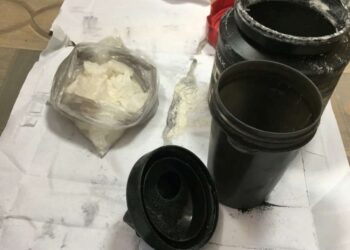 Задържаха три млади жени в акция срещу наркотиците в Русе