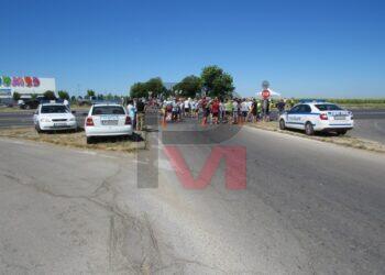 Протест за Русе-Кубрат, гарниран с кебапчета, отново затвори пътя за Варна /ВИДЕО/