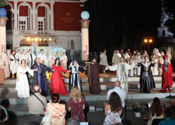 Операта и общината подариха на Русе вълнуващ спектакъл на „Набуко“