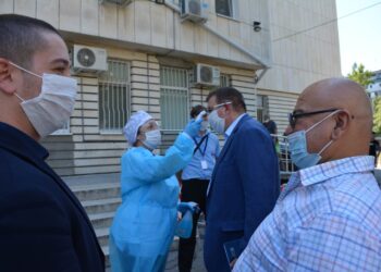 Управителят на „Медика“ с актуални въпроси за КОВИД към министъра