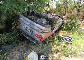 Бременна жена обърна автомобила си по таван, оцеля с детето си /ВИДЕО/