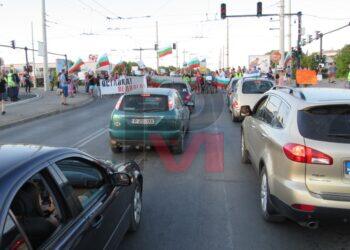 Блокада на кръстовище и гладна стачка в Русе, шофьорите са „за“ протеста /ВИДЕО/