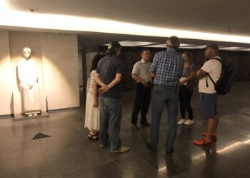 Пенчо Милков иска мерки срещу вандалите за Пантеона и паметника на Левски