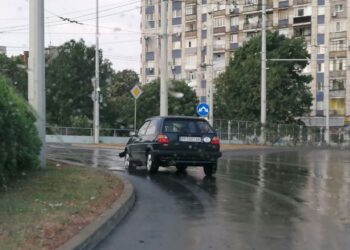 Шофьор-камикадзе от Разград се заби в стълб на Кръговото, без да се смути