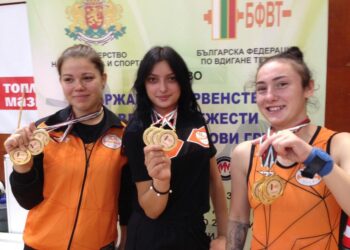 Нови 35 медала за русенските щангисти от Държавния личен шампионат