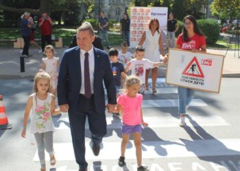 В Русе: Боядисаха пешеходна пътека в Европейския ден без загинали на пътя