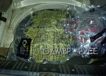 Задържаха девет души при масирана операция срещу наркотиците в Русе