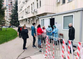 Доброволци от ГЕРБ в Русе се включиха в помощ на болниците