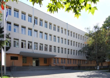 17-годишна ученичка от СУЕЕ е сред новите 10 случая, класът е под карантина