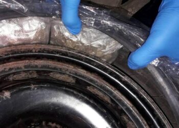 Двама задържани при спецакция в Русе, укривали дрогата и в гуми