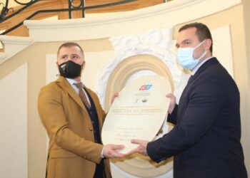Есета, вино, аерофотографии и послания в „Капсула на времето“ в Русе