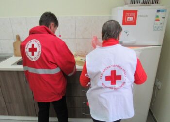 Увеличава се броят на бездомните в Русе, БЧК е тяхната надежда /ВИДЕО/