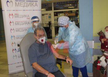 Д-р Райчинов: Ваксинирането е моят избор да живея отново нормално /ВИДЕО/