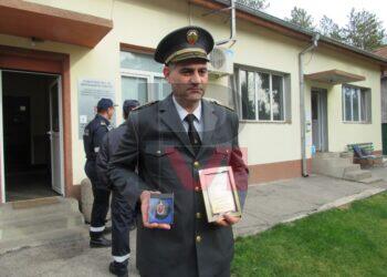 МВР награди пожарникари и полицаи заради действията им в Борово /ВИДЕО/