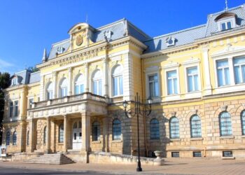 „Русезнание“ донесе национална награда от парламента за Историческия музей