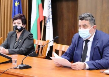 Областният щаб: Забраната за масови мероприятия на открито остава до 31 януари