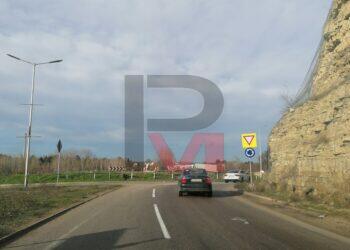 АПИ ще обезопасява кръговото край Бяла с „легнали“ полицаи