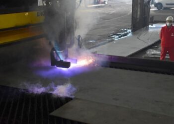 ИАППД строи кораби и понтон в Гюргево и Холандия, в Русе тъгуват по старата Корабна