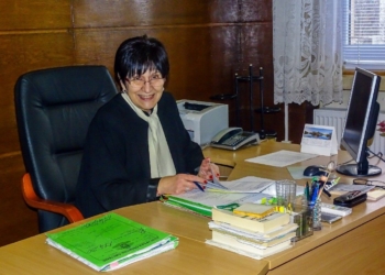 Съдия Наталия Георгиева се пенсионира, наградиха я със златен почетен знак