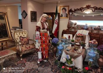 Русенска носия впечатли гостите на празника за персийската Нова година /СНИМКИ/