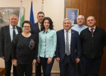 Председателите на Общинския съвет-Русе през годините се обединяват в сдружение
