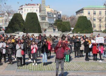 Над 500 любители на танците заявиха с шествие „Не на двойния аршин“ /ВИДЕО/