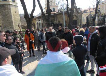 Ресторантьори и хотелиери от Русе излязоха на протест срещу мерките /ВИДЕО/