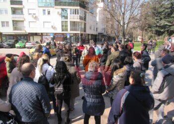 Ресторантьори и хотелиери от Русе излязоха на протест срещу мерките /ВИДЕО/