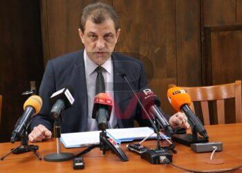 До 1 април: Спират школи и масови прояви, без сами деца в заведения и молове /ВИДЕО/