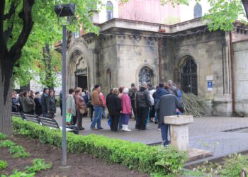 Отново раздават върбови клонки за Цветница, ето и мерките в църквите