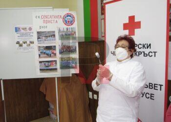 Бездомни и скитащи в Русе: Ваксините ще ни защитят от вируса /ВИДЕО/